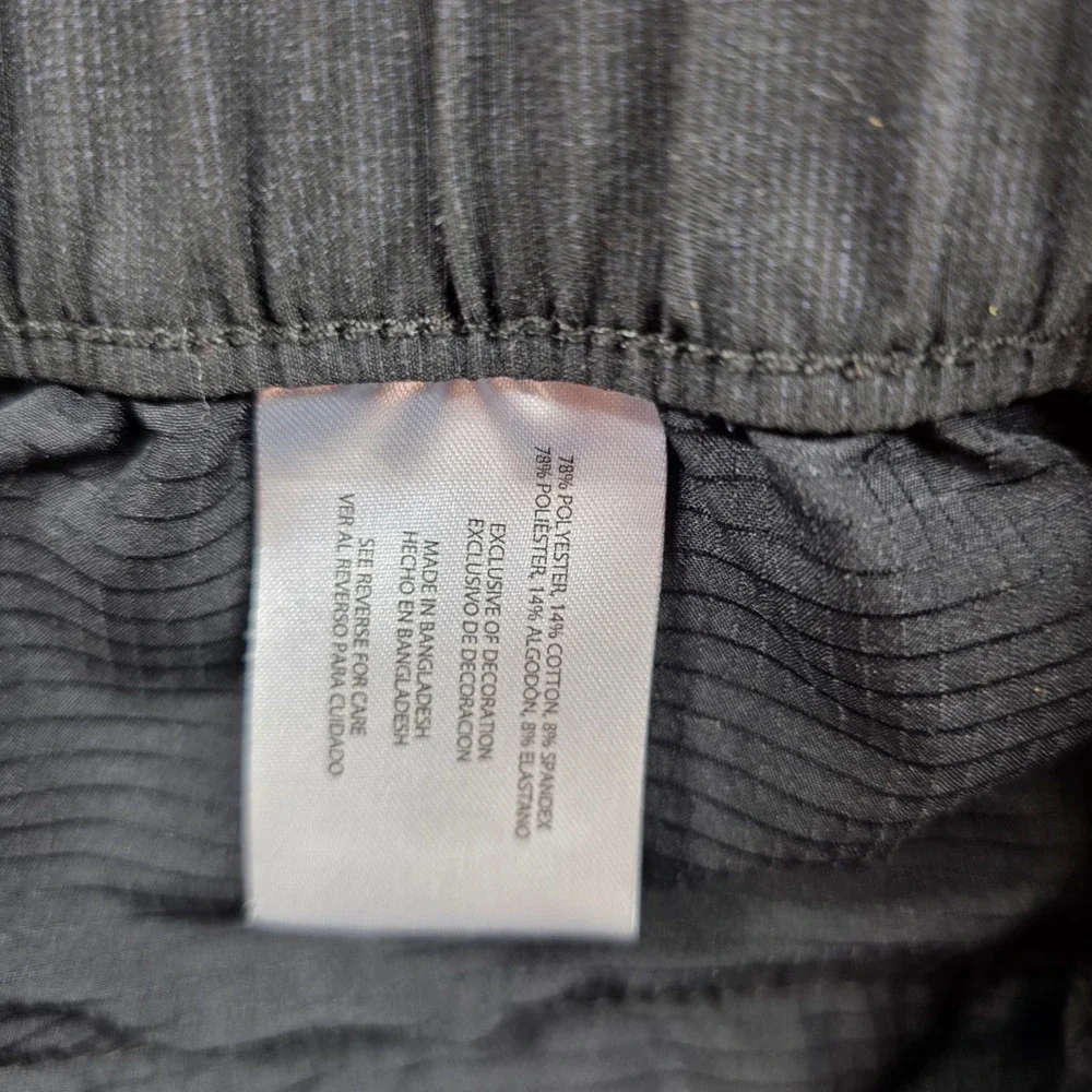 Banana Republic versatile performance